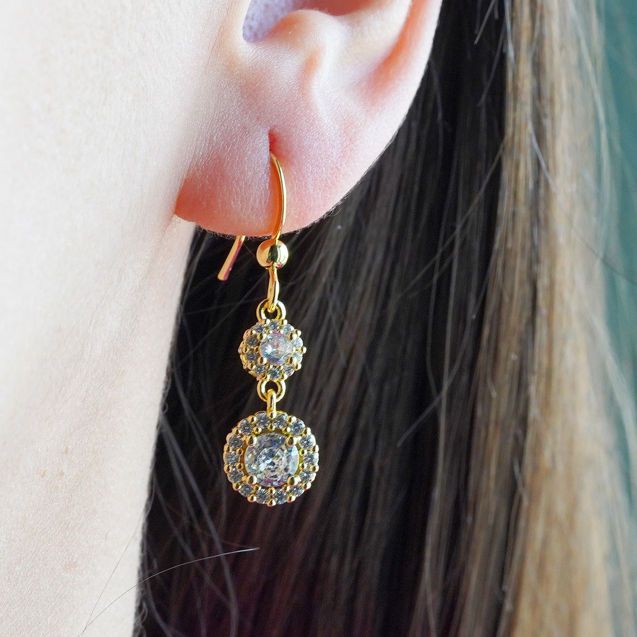 CC02429 Комплект 750 пробы, желтое золото, ювелирный, Фианит и Кристалл