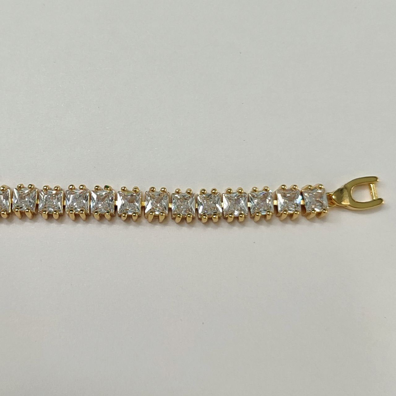 CC00984 Bracelet 18K Yellow Gold Plated Brass Cubic Zirconia