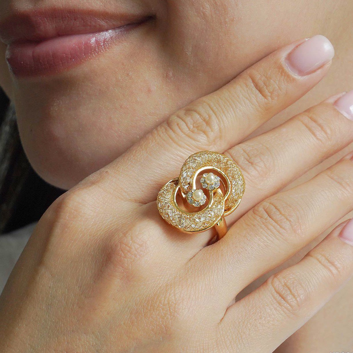 CC01571 Ring 18K Gold Plated Copper Crystal