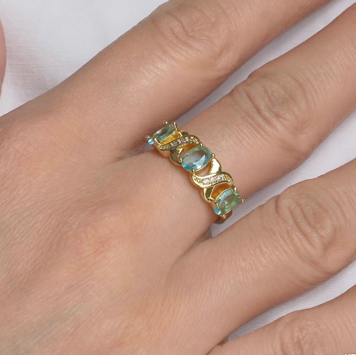 CC01889 Ring Yellow Gold Plated Alloy Crystal