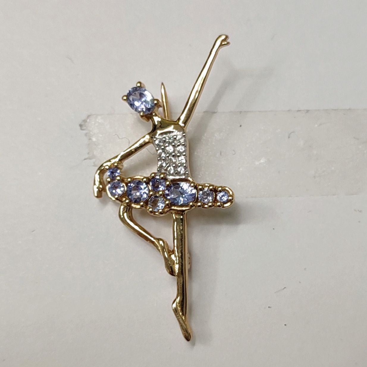 SZ13433 Brooch Silver 925 Tanzanite Topaz White (Gold Plated)