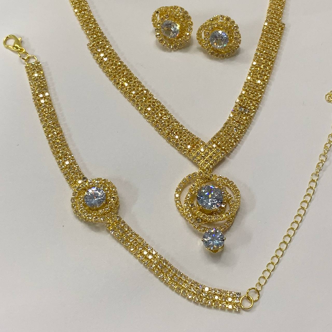 CC01930 Set 18K Yellow Gold Plated Copper Crystal