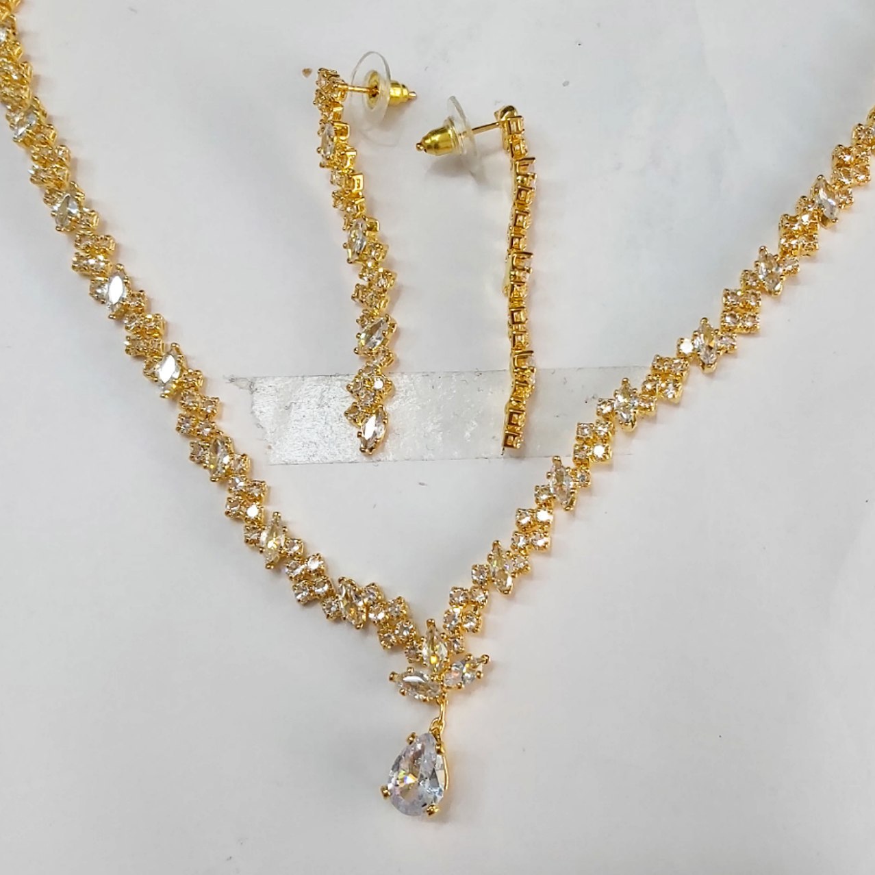 CC01938 Set 18K Yellow Gold Plated Copper Crystal