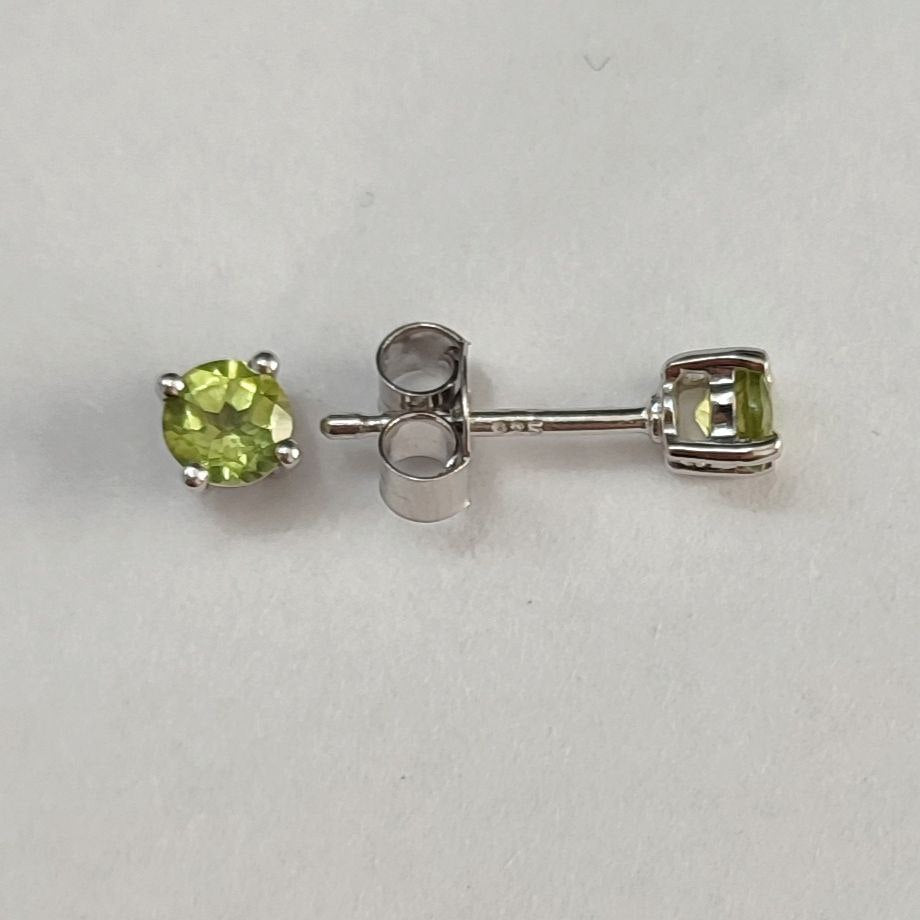 SZ12267 Sirg'alar kumush 925 Peridot