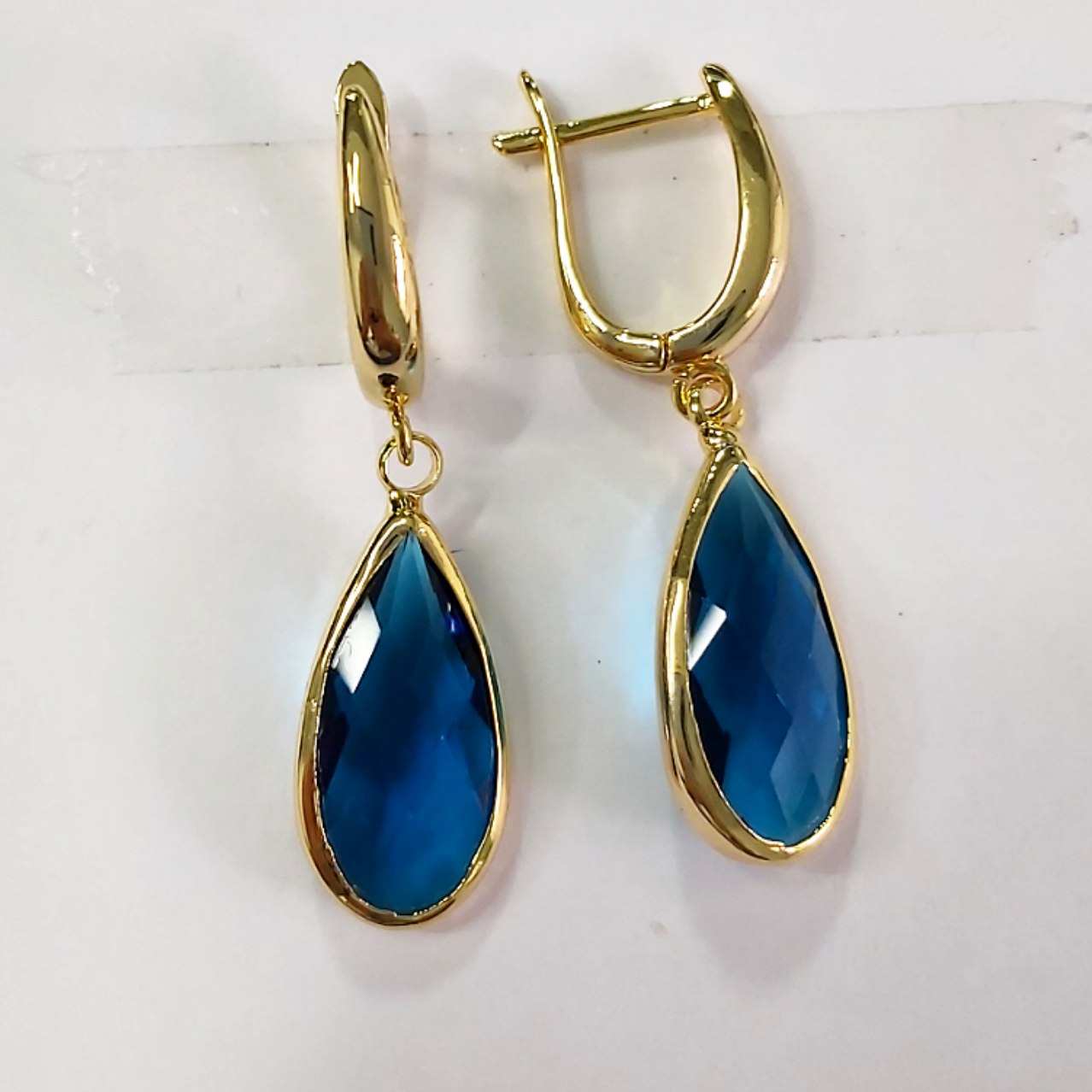 CC02067 Earrings 18K Gold Plated Copper Crystal