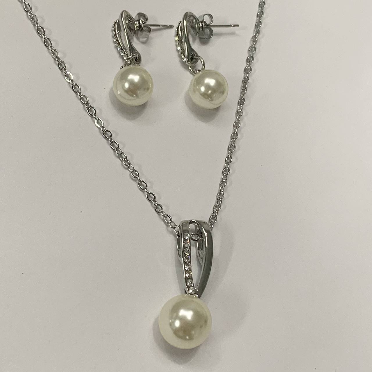 CC01757 Set 18K White Gold Plated Copper Simulated Pearl