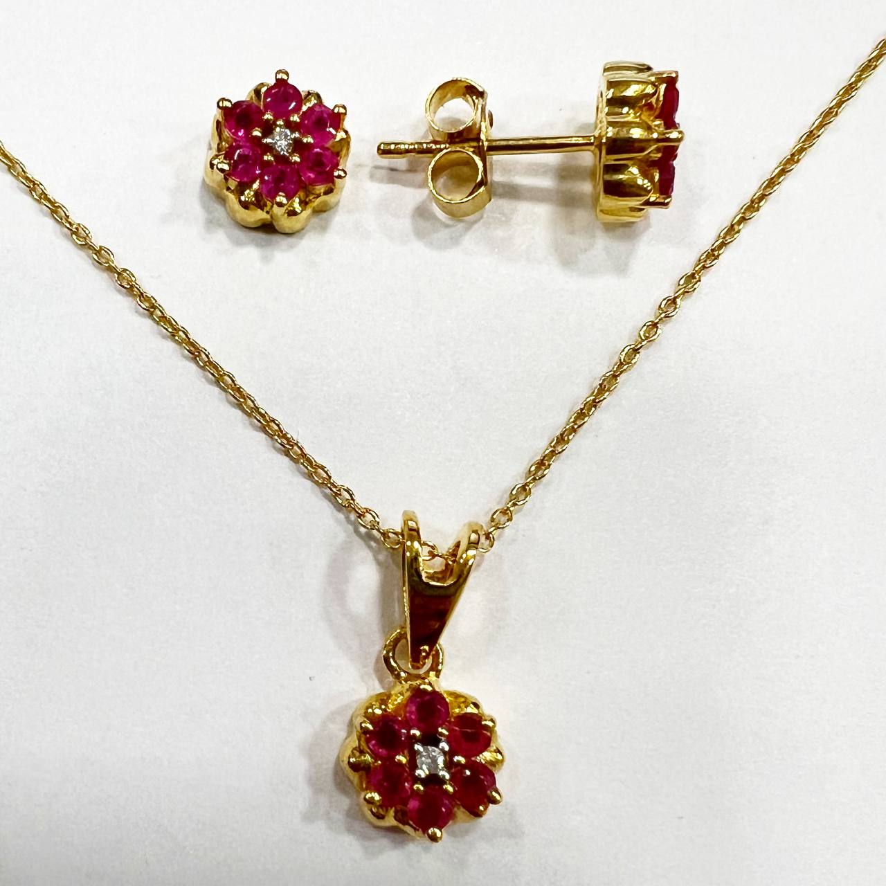 Set SZ16820 + SZ16821 Silver 925 Thai Ruby Fianite (Gold Plated)