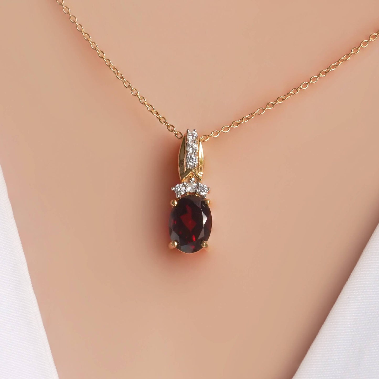 SZ16167 Necklace Silver 925 Garnet Fianite (Gold Plated)