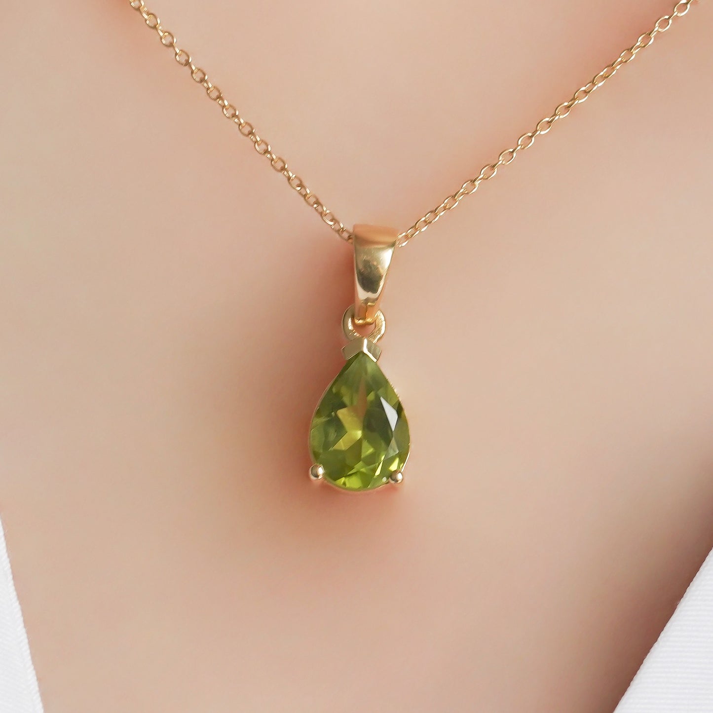 SZ14139 Necklace Silver 925 Peridot (Gold Plated)