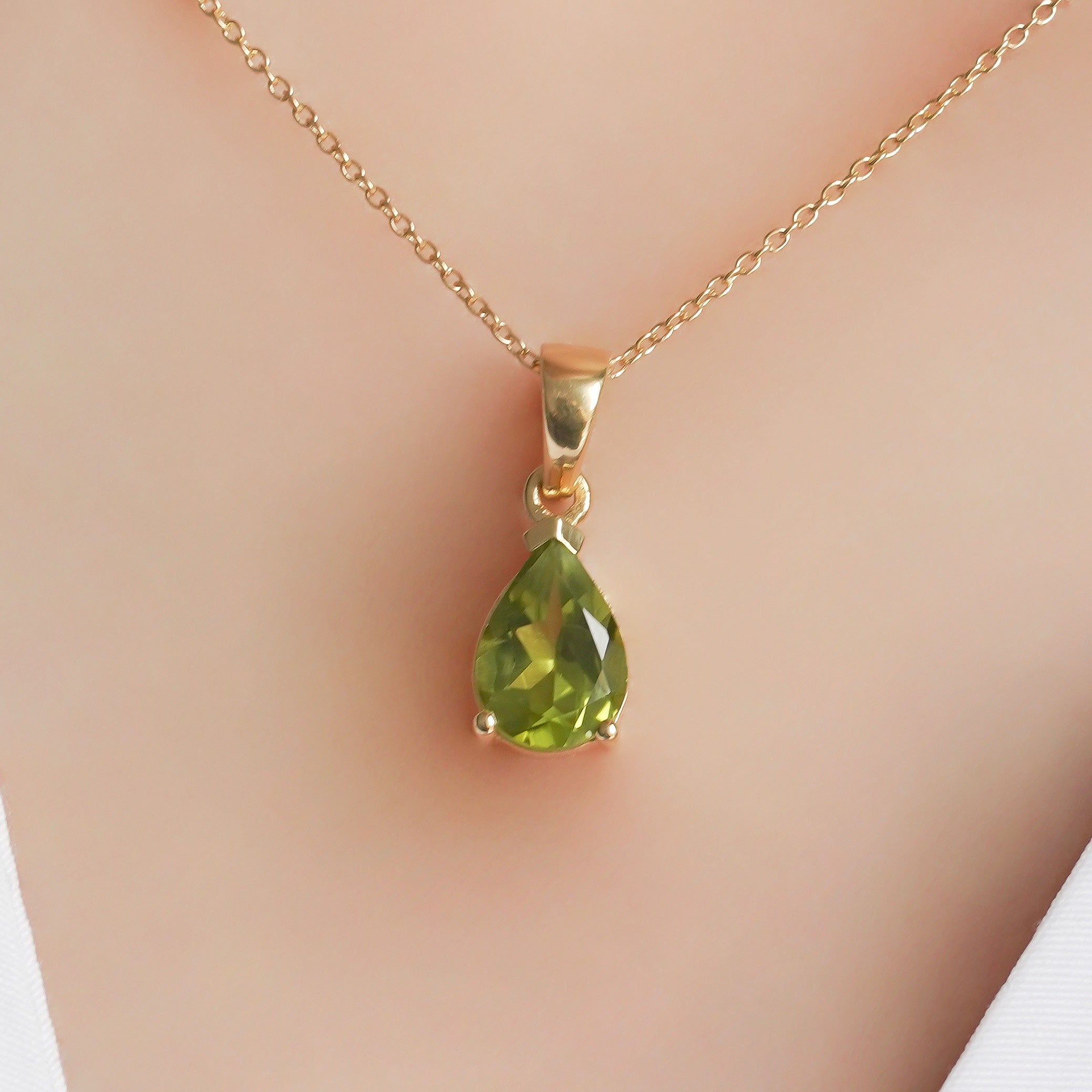 Серебряное ожерелье SZ14139 925 с перидотом (позолоченное)