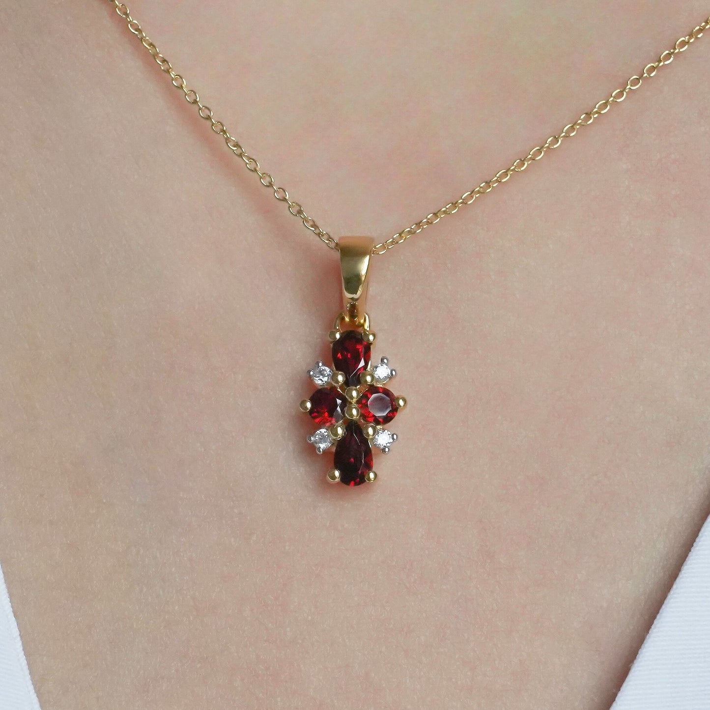 SZ16834 Necklace Silver 925 Garnet Fianite (Gold Plated)