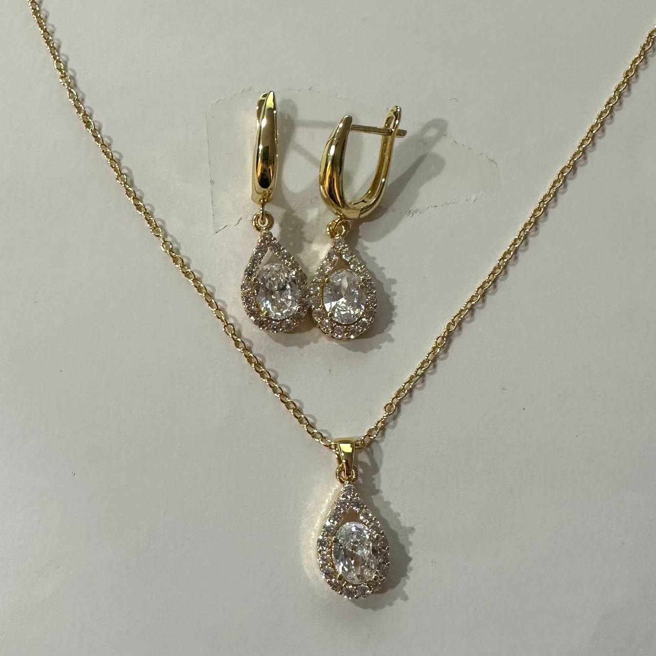 CC02241 Set 18K Yellow Gold Plated Copper Crystal