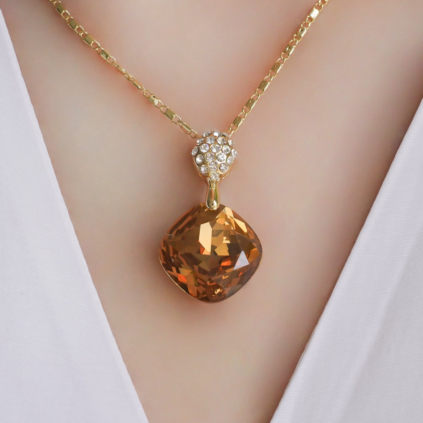 CC02274 18K Yellow Gold Plated Copper Crystal Pendant