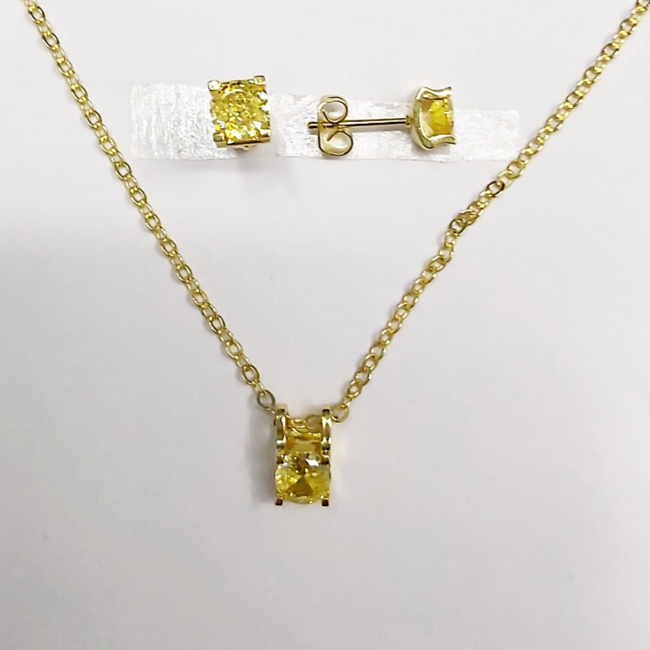 CC01976 Set 18K Yellow Gold Plated Copper Cubic Zirconia