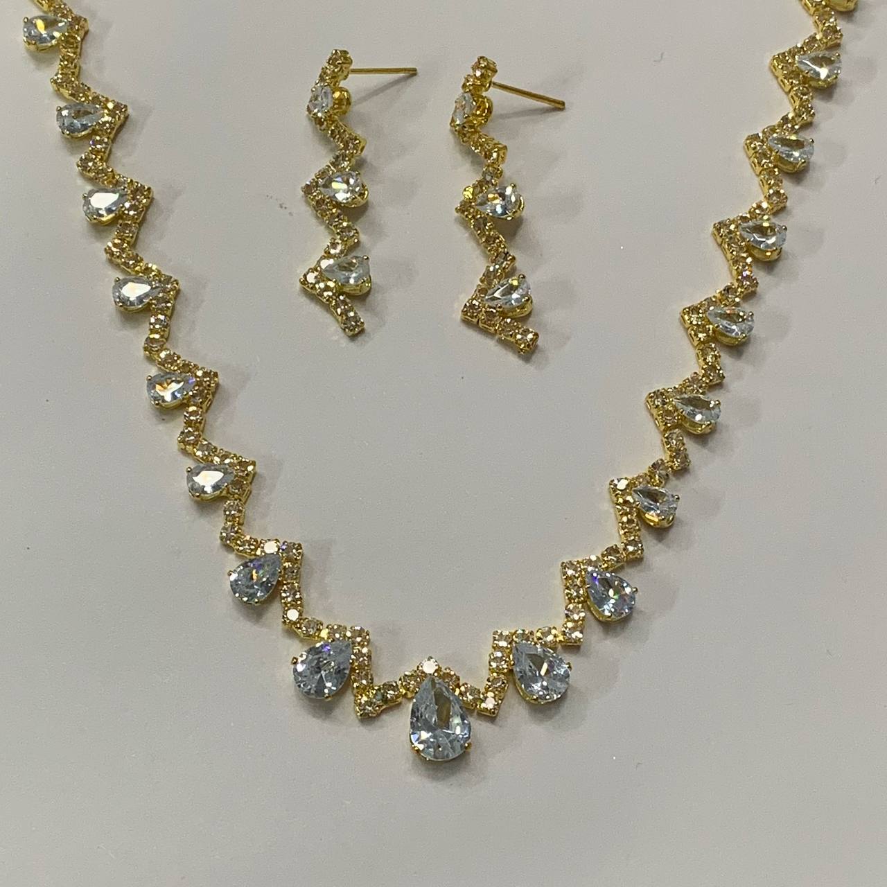 CC01728 Set 18K Yellow Gold Plated Copper Crystal