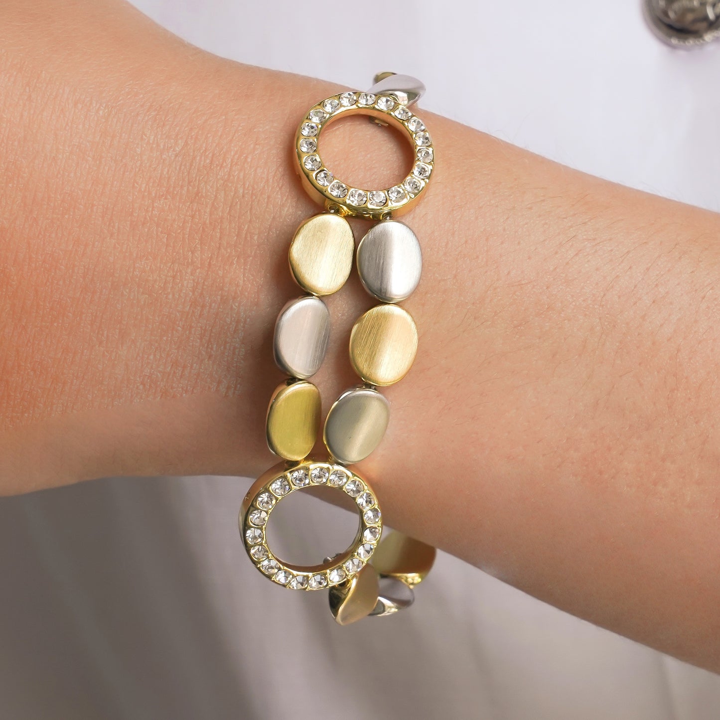 CC00989 Bracelet White and Yellow Gold Plated 18K Alloy Crystal