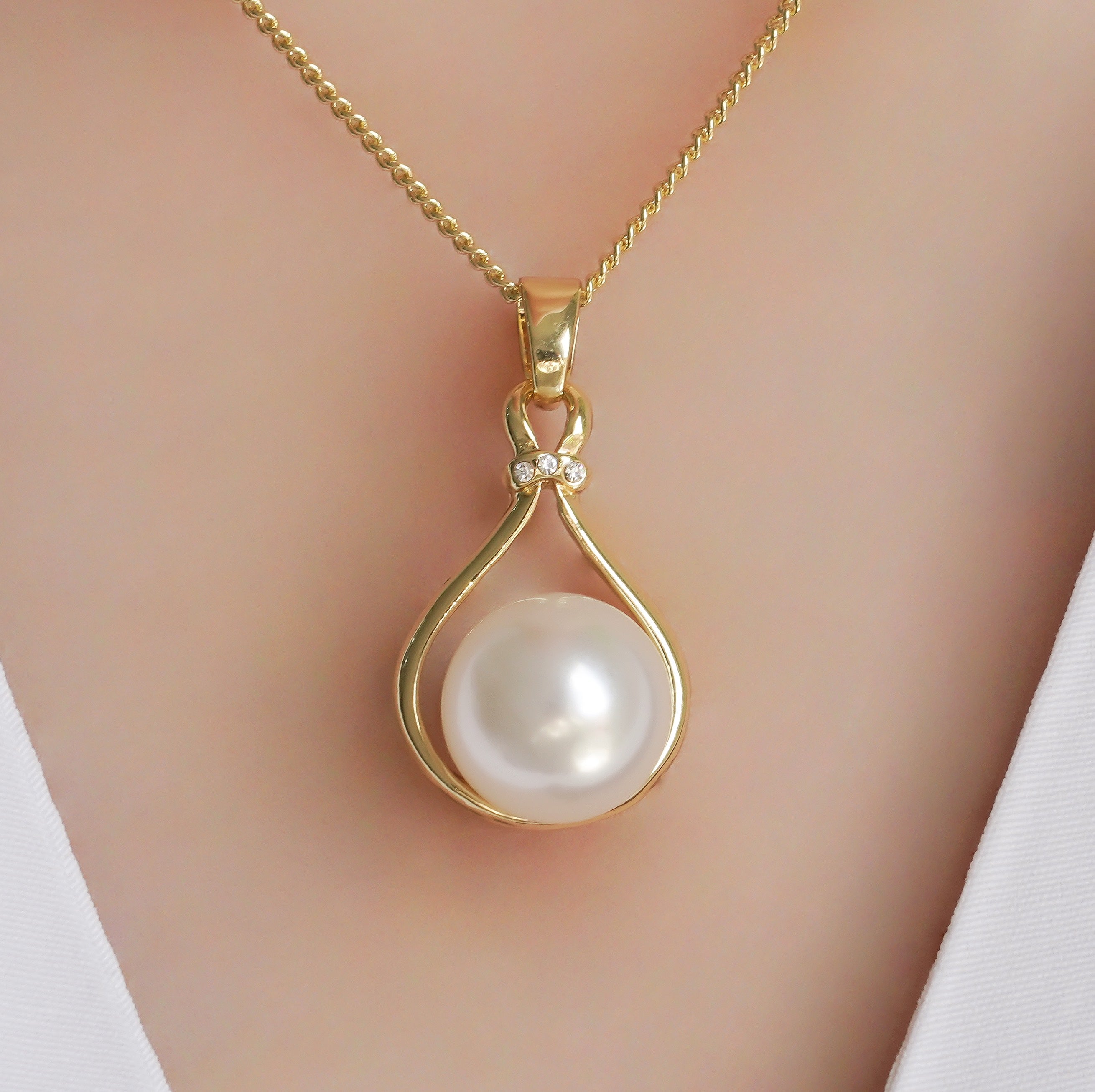 CC02263 Pendant 18K Yellow Gold Plated Copper Simulated Pearl