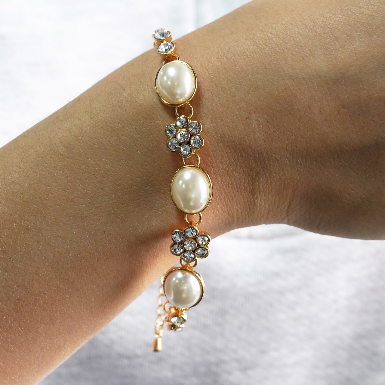 CC00451 Bracelet Alloy Pearl 18K Gold Plated