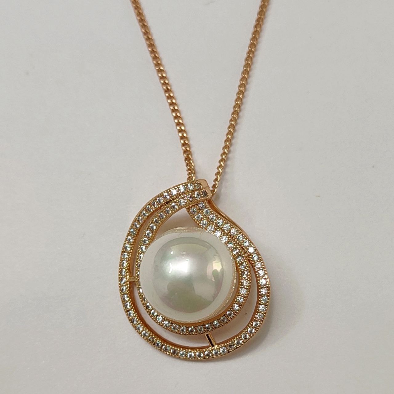 CC00819 Necklace 18K Gold Plated Copper Cubic Zirconia and Simulated Pearls