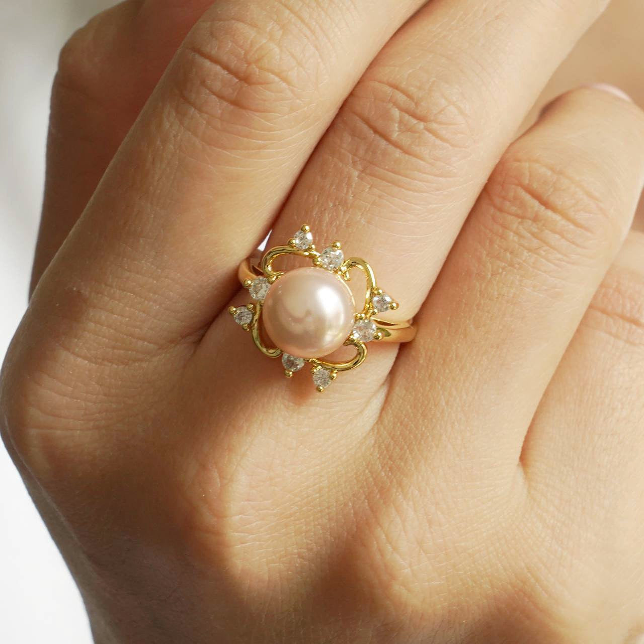 CC01584 Ring 18K Yellow Gold Plated Copper Cubic Zirconia and Simulated Pearl