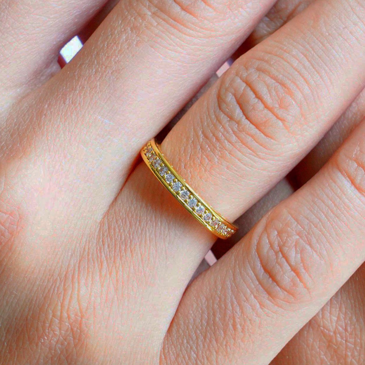 CC01281 Ring 18K oltin qoplamali mis kubik tsirkon